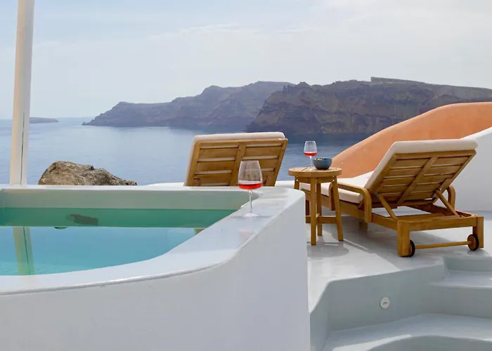 Villa Little Rock - *