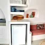 Villa Little Rock - *